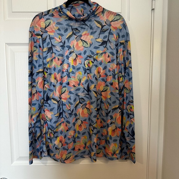 Floral Patterned Long Sleeve Top - Picture 1 of 3